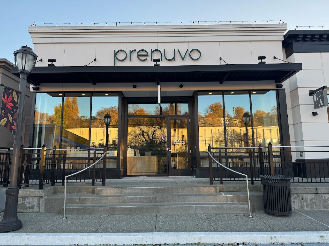 Prenuvo, Seattle in University Village, Seattle