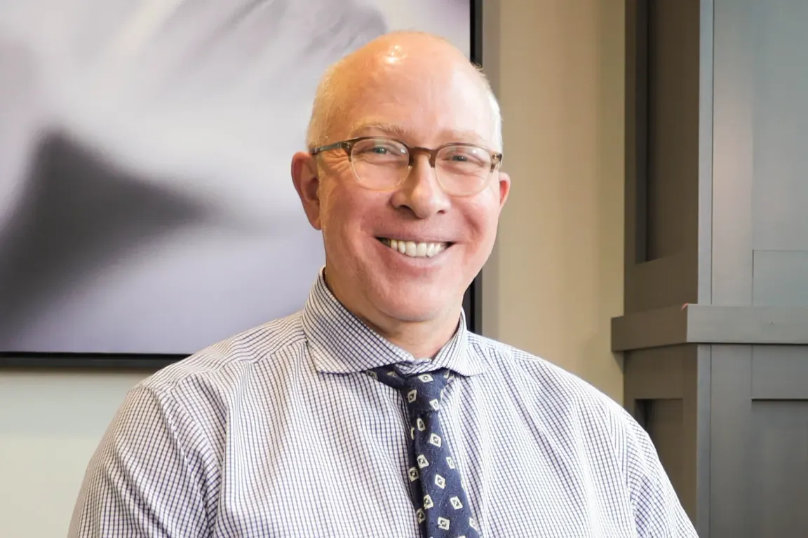 Dr. Alex Goldsmith