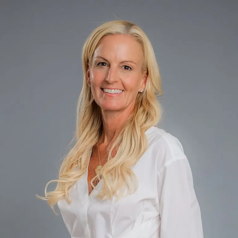 Dr. Nicole Anderson