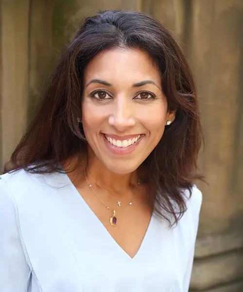 Dr. Veena Dzik, ND, FIAMA