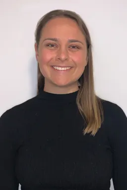 Kira Oberle, DNP